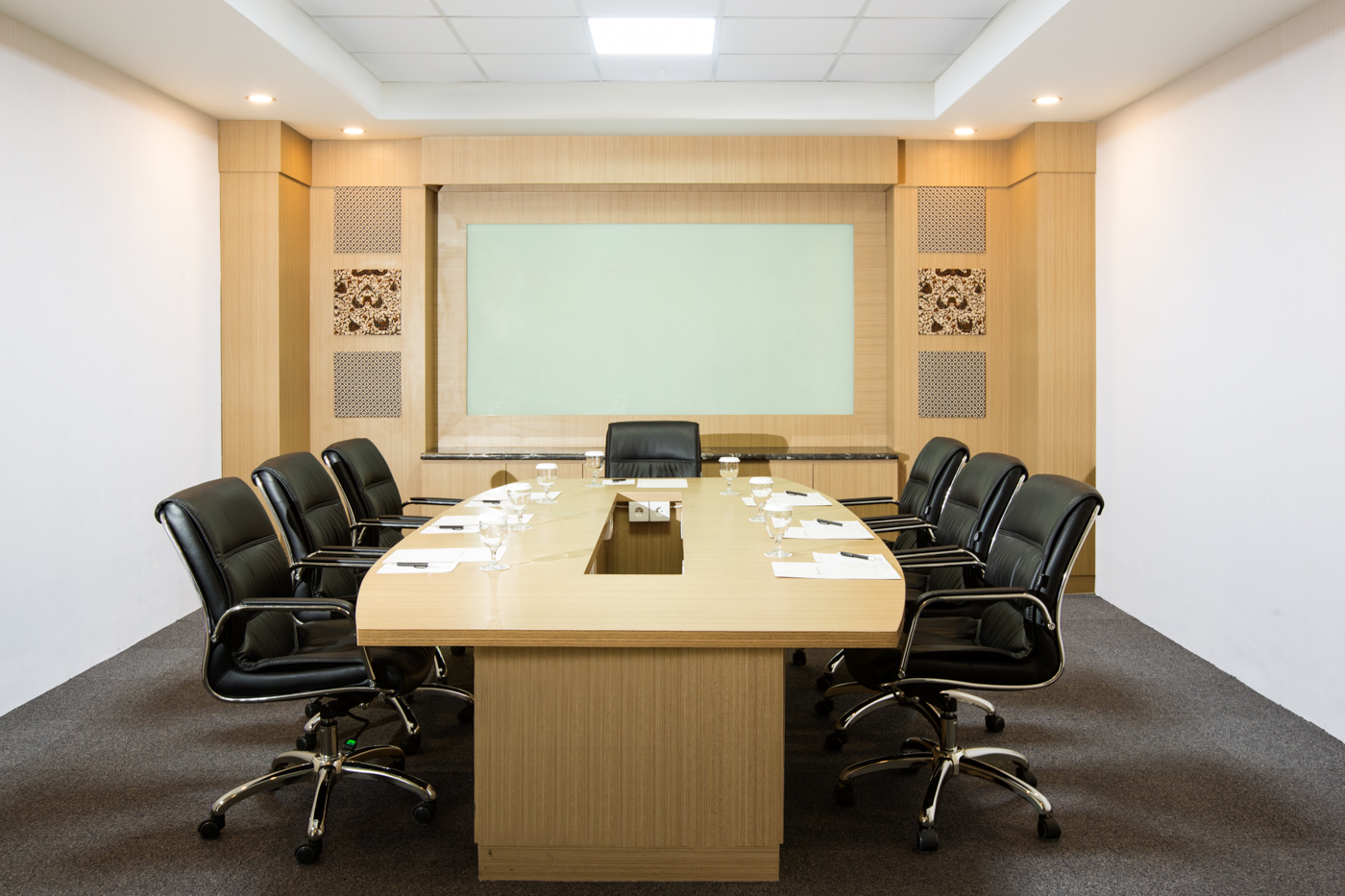 Caraka Boardroom
